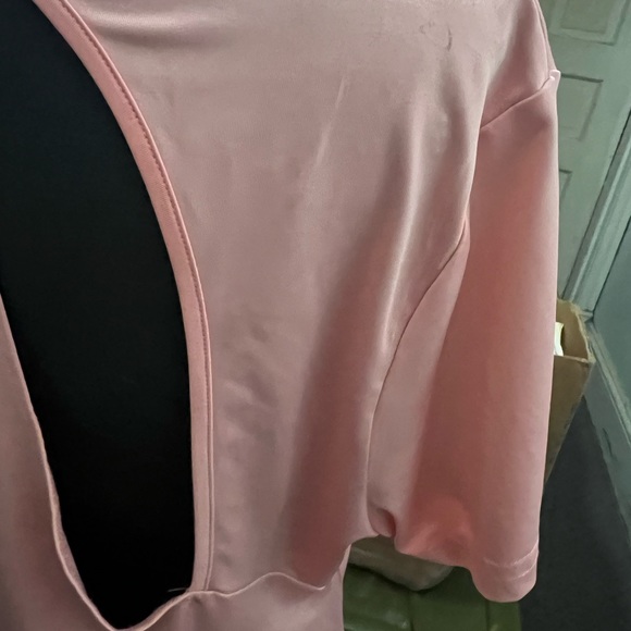 Ivy Storehouse Pink Short Sleeve Cutout Back Top - Picture 7 of 8